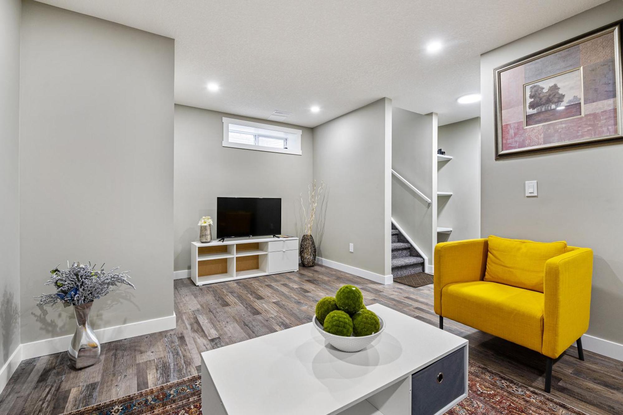 Modern 2 Bedroom Basement Suite With Laundry YYC Exteriér fotografie